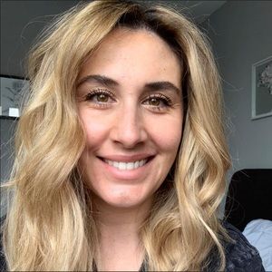 Meet your Posher, Lorella